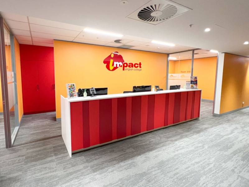 Impact English College メルボルン校のレセプション（受付）